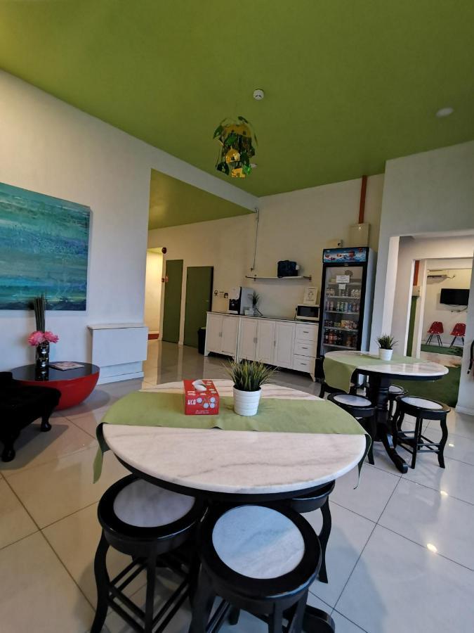 Olive Hotel Johor Bahru Exterior photo